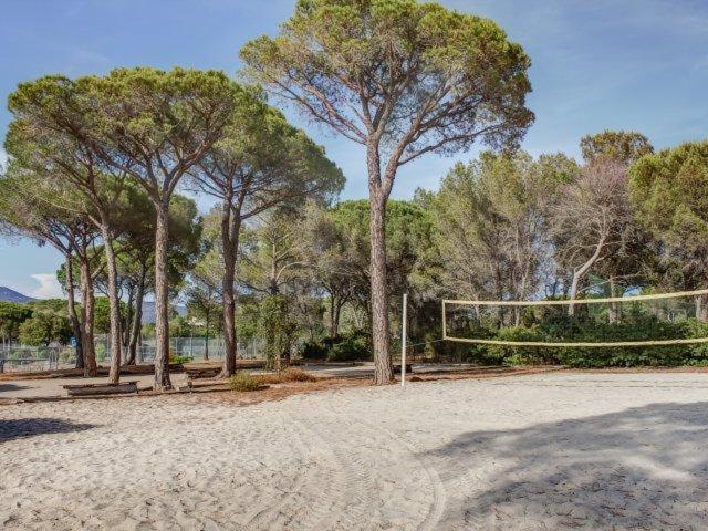 Studio 4P Vue Piscine St Raphael Valescure - Au Coeur Des Golfs แซ็งต์-ราฟาเอล ภายนอก รูปภาพ