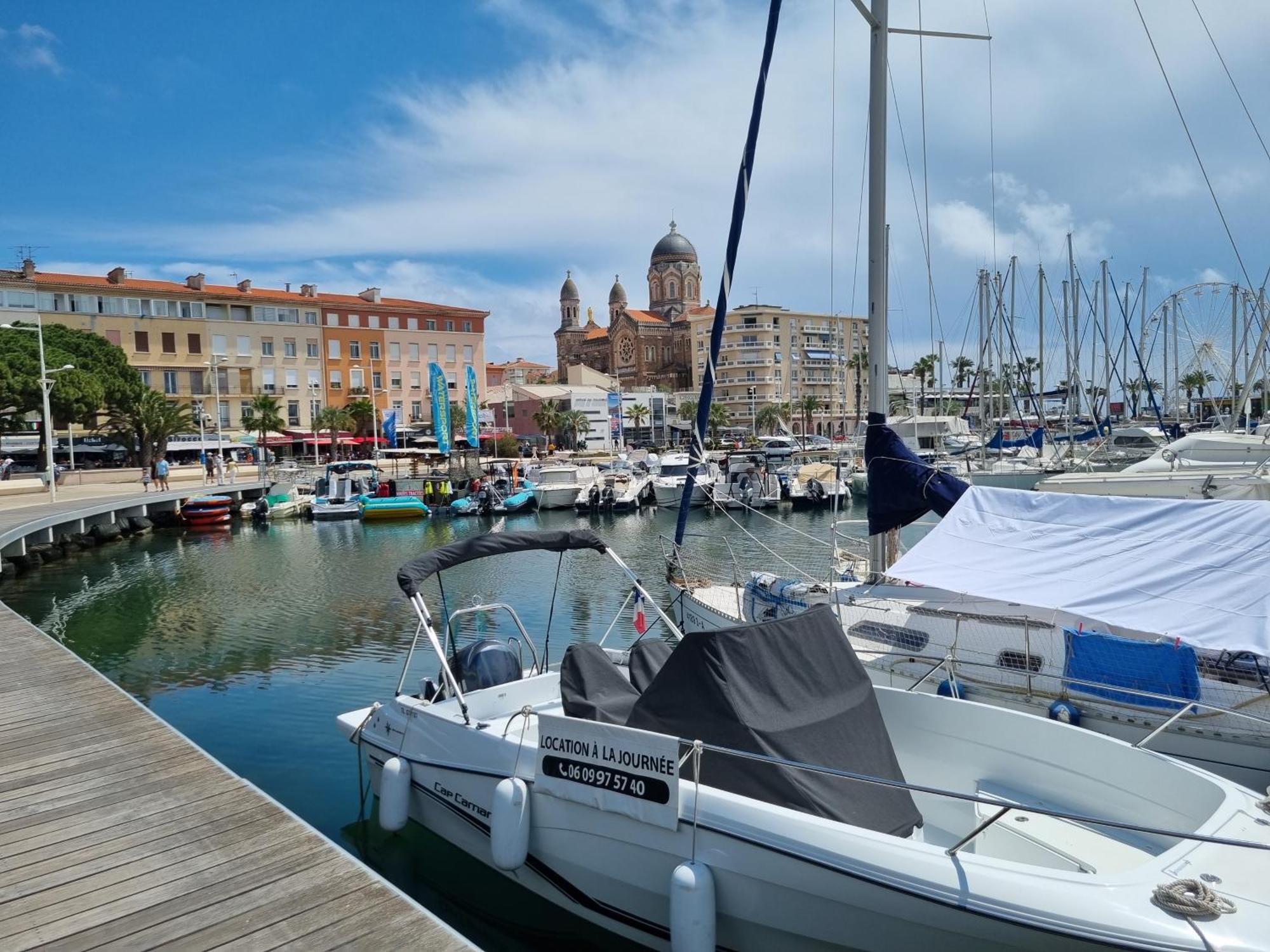 Studio 4P Vue Piscine St Raphael Valescure - Au Coeur Des Golfs แซ็งต์-ราฟาเอล ภายนอก รูปภาพ