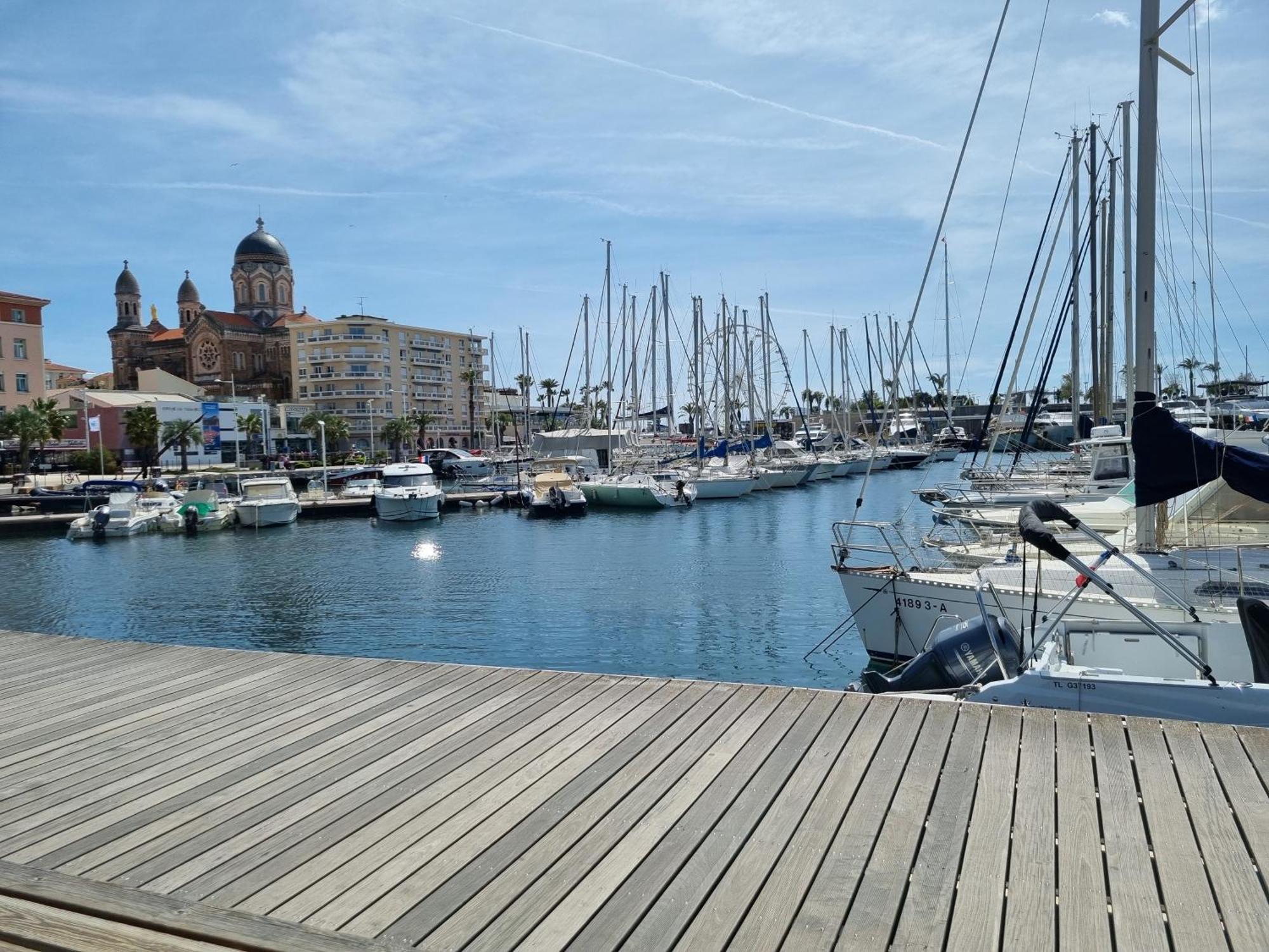 Studio 4P Vue Piscine St Raphael Valescure - Au Coeur Des Golfs แซ็งต์-ราฟาเอล ภายนอก รูปภาพ