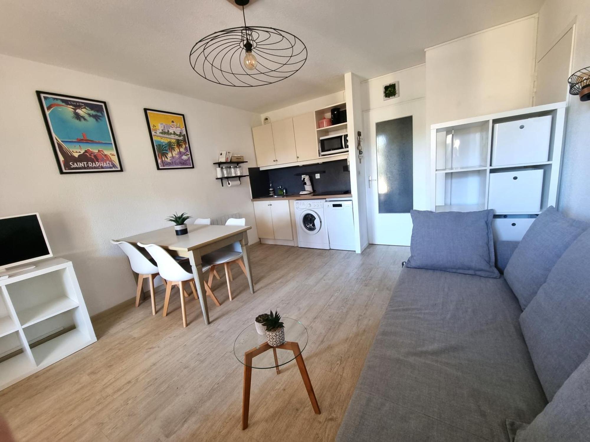 Studio 4P Vue Piscine St Raphael Valescure - Au Coeur Des Golfs แซ็งต์-ราฟาเอล ภายนอก รูปภาพ